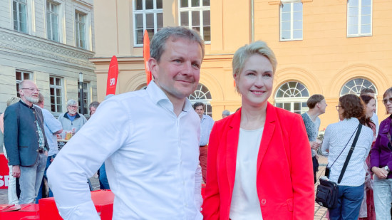 Rico Badenschier Manuela Schwesig OB Wahl  2023 Schwerin SPD